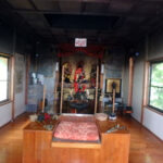 護摩堂(清掃中)の様子